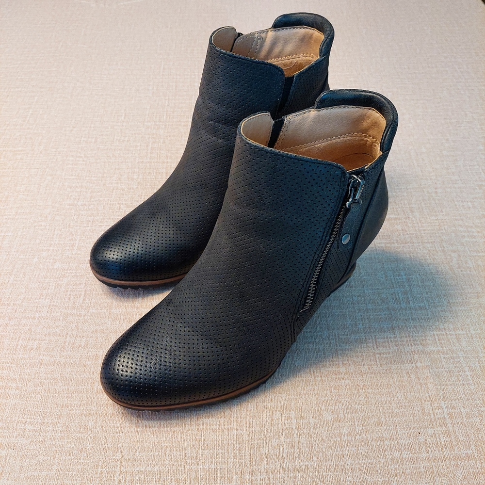 Soul Naturalizer Wedge booties